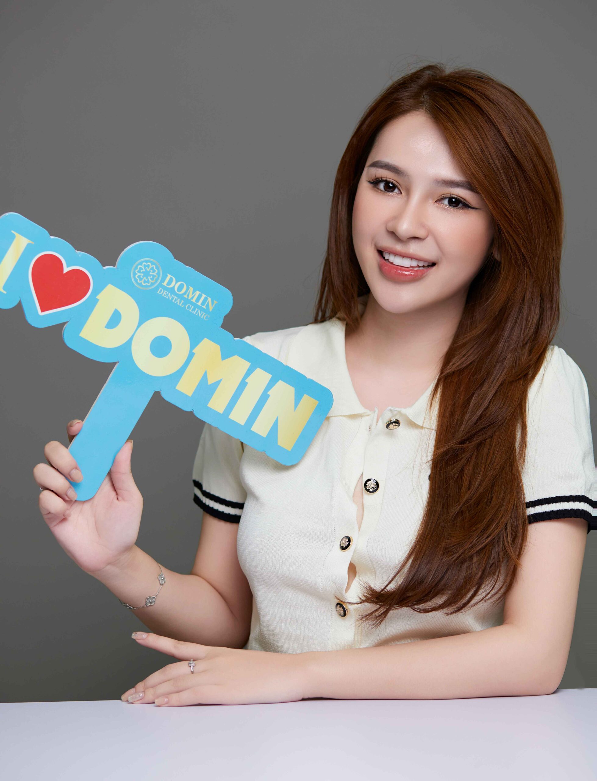 làm răng sứ